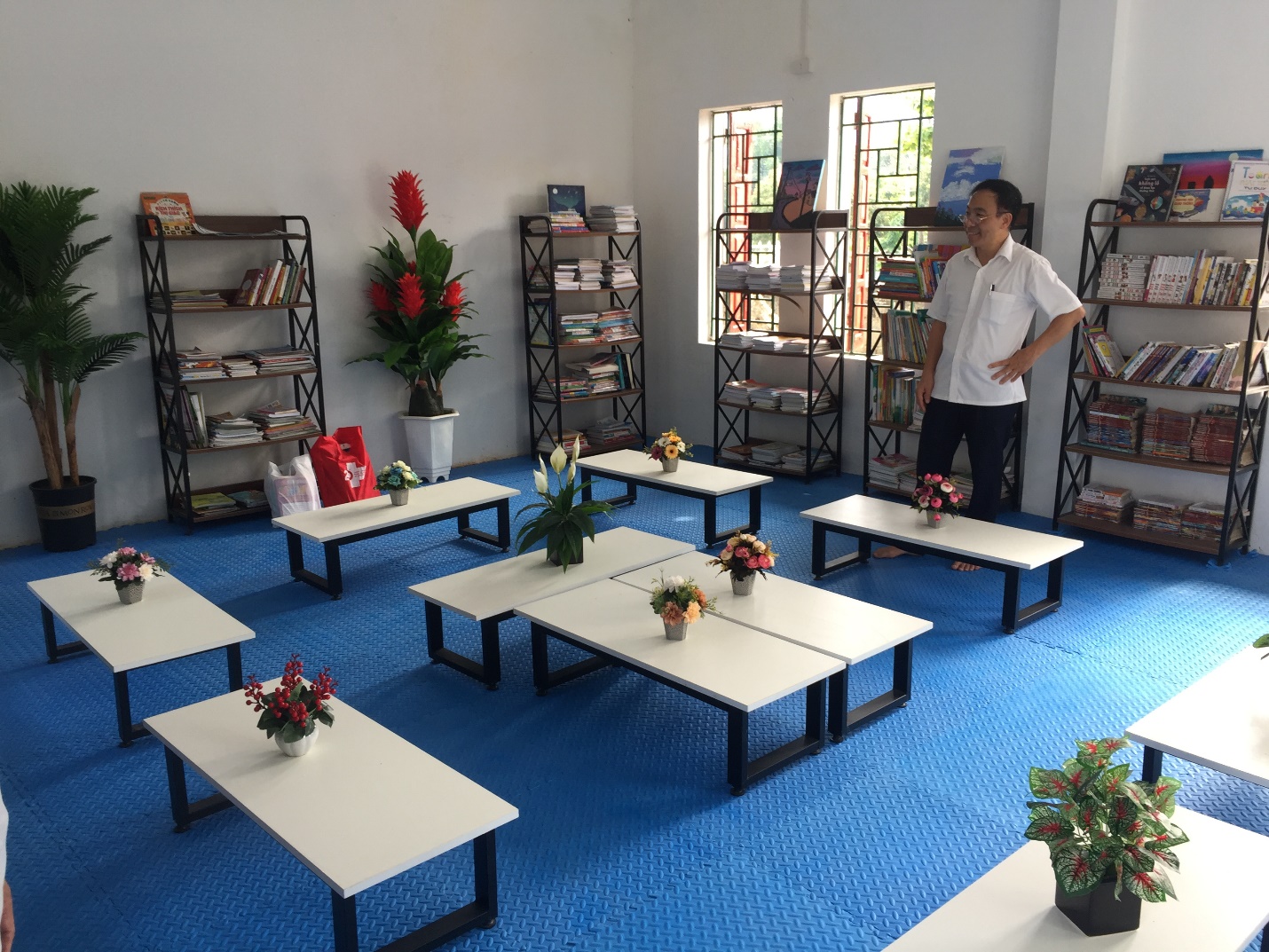 (Một góc Thư viện cộng đồng thôn Ninh Nội)